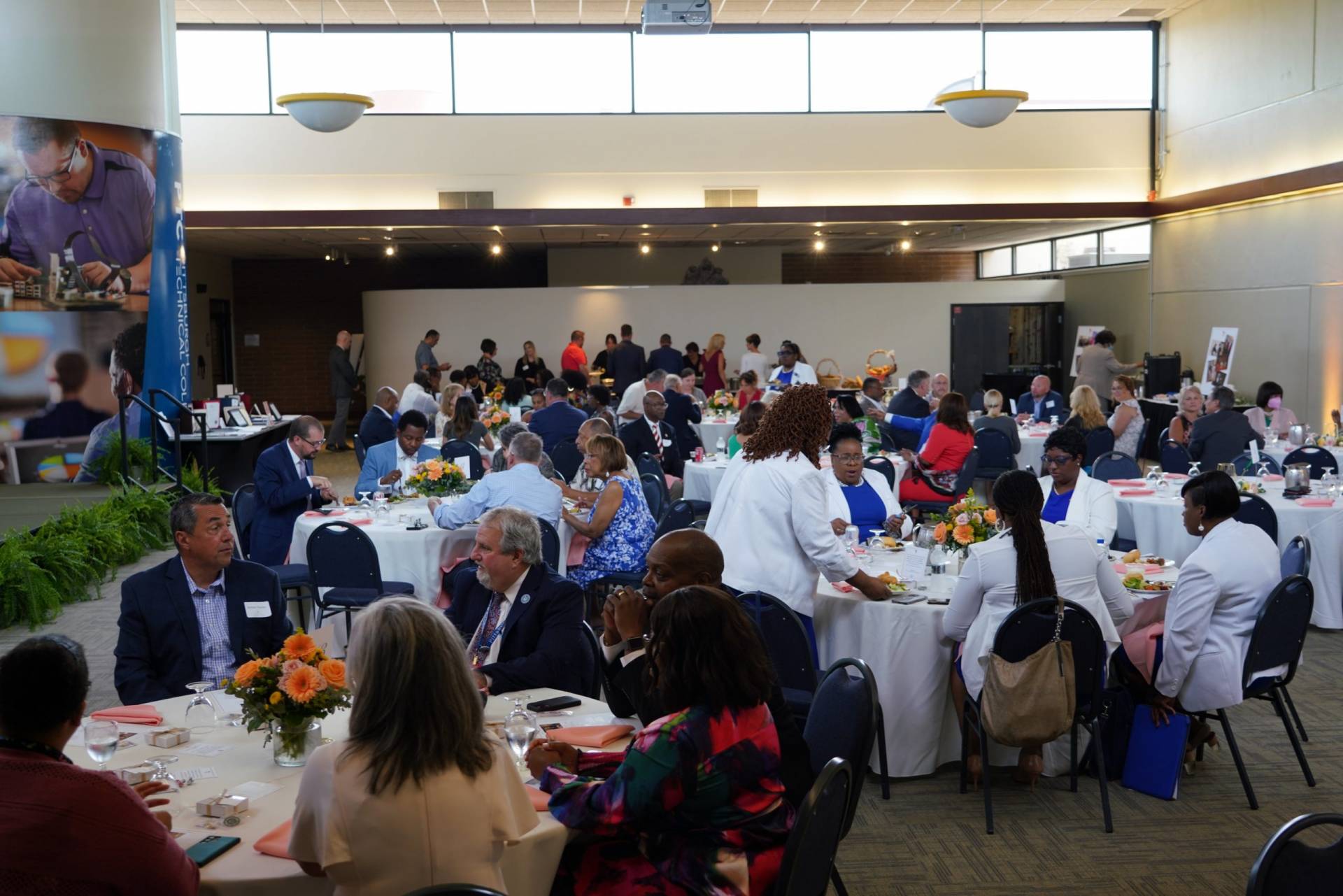 a photo of guests at the Presidential Collegiate Luncheon.